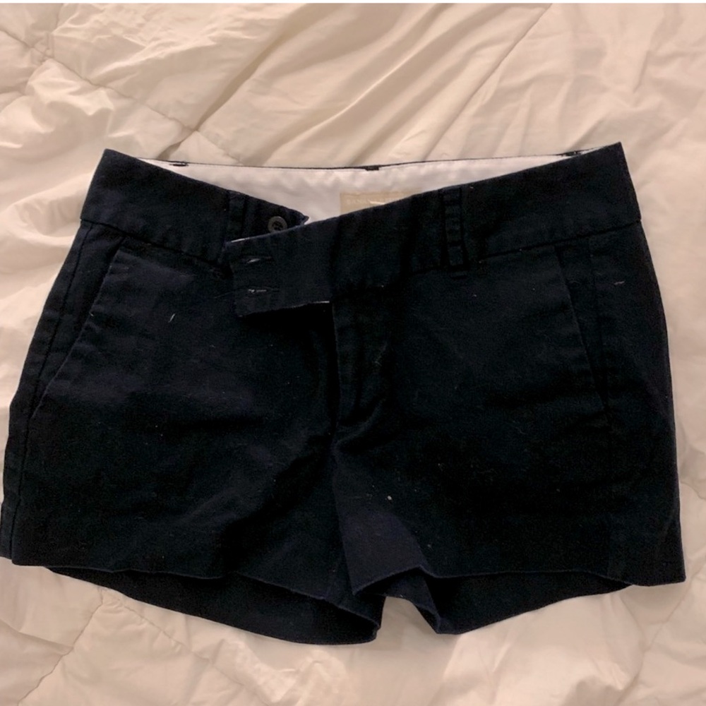 BR Ryan fit shorts, size 4, VGUC